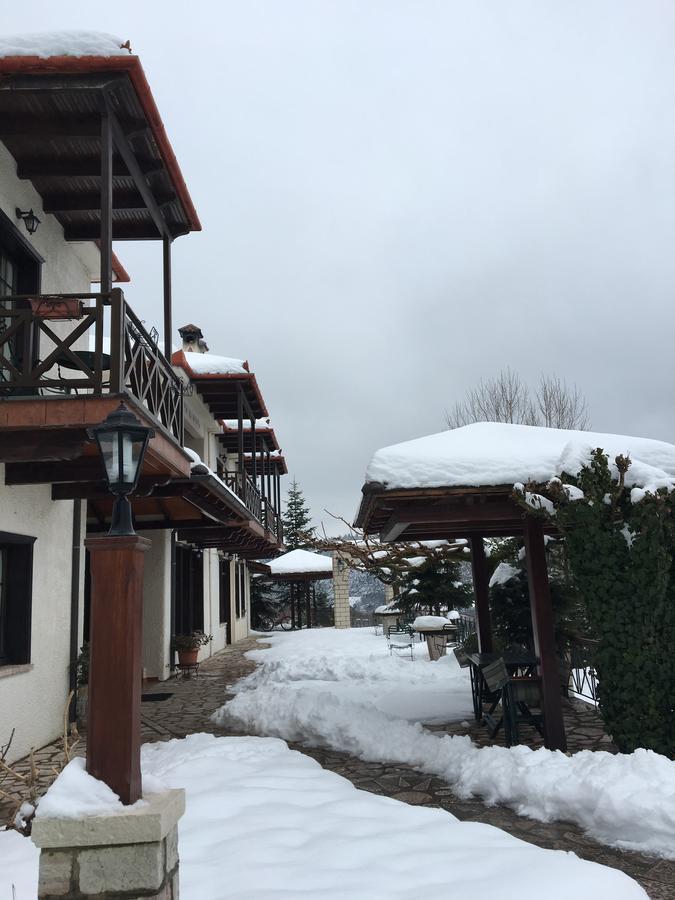 Hotel Makkas Krentis Esterno foto