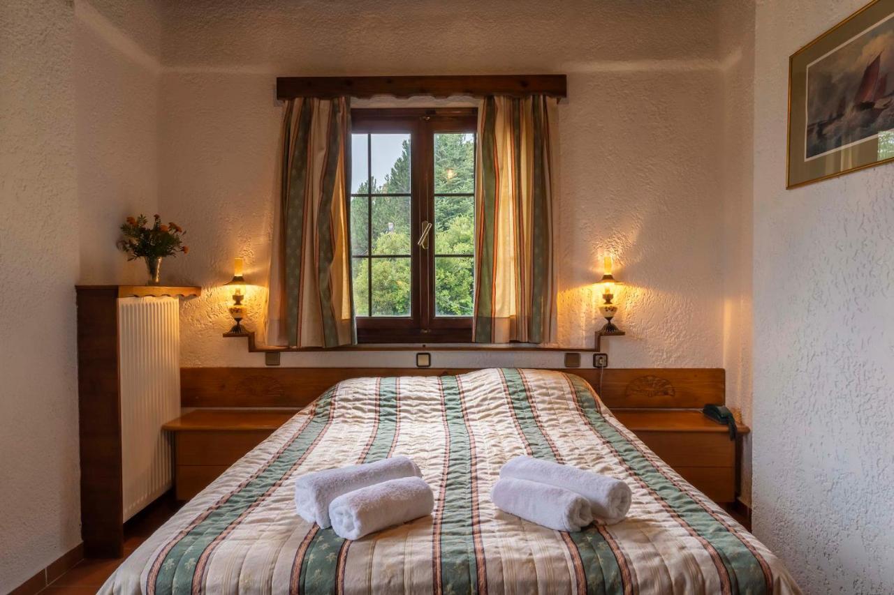 Hotel Makkas Krentis Esterno foto